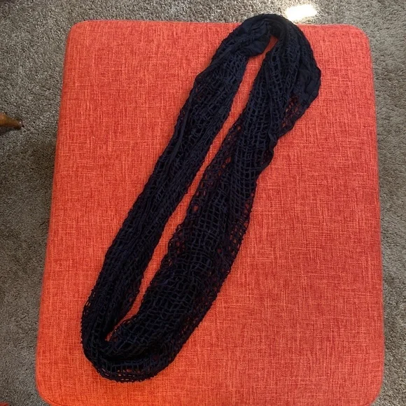 Black Crocheted Crochet Gothic Goth Eternity Infinity Scarf - Picture 3 of 8